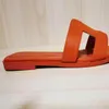 Pantofole di design di lusso da spiaggia classiche piatte donna ragazza signora cartone animato grande riscaldamento hotel moda scarpe grandi dimensioni H35-42