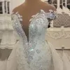 Robes de mariée sirène grande taille robe de mariée cristaux de perles avec jupe de balayage train dentelle appliques manches cape plongeant V robe de novia estido