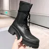Kvinnor 2022 Autumn Winter Lace Up Martin Ankle Boots Low Block Heel Ladies Fashion Platform Tjock Sole Round Toe High Top Shoes