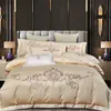 Ny lyx 100% Pure Cotton Satin Bedding Set Egyptian Cotton Embroidery Däcke Cover Cotton Bed Linen Mittade lakan Kudde Case T200822