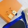 2022 Luxury nuevas mujeres pendientes de letras colgantes oro 24k encanto simple hip hop amante de los aretes adecuados para la boda para mujeres regalos de fiesta de joyería preciosa al por mayor