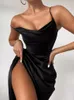 Fritidsklänningar Sexig hög slits satängklänning 2022 Mode kvinnor Svängkrage Smal Elegant Backless Party Spaghetti Strap Bodycon DressCasual