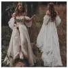 Boho Abiti da sposa semplici Abito da sposa con spalle scoperte Applique Tulle senza maniche Custom Made Plus Size Beachsweep Train Pieghe Abiti da sposa