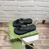 Ciabatte firmate Pantofole da donna Sandali di lusso Sandali di marca Infradito in vera pelle Appartamenti Slide Scarpe casual Sneakers Stivali del marchio 238