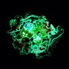 Cocodrilo fluorescente JIBZ encantos dibujos animados de dinosaurios Luminous shoe charm hebillas decoraciones 2D PVC brillan en la oscuridad Accesorios para zapatos aptos para niños Sandalias baratijas