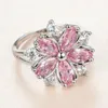 Anéis de casamento fofos feminino rosa cristal stone charme cor prata fina para mulheres deliciosas flores de noiva no noivado ringwedding