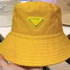 Mode Nylon Bucket Hat Keps För Män Kvinna Baseball Kepsar Beanie Casquettes Fisherman Hinkar Patchwork Hög kvalitet Sommar Solskydd Rosa