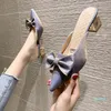 Сандалии дизайнерский бант лук заостренный наполовину сопротивление женское летние корейский стиль мода темперамент сладкий толстый каблук одно слово baotou sandal