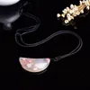 Natural Crystal Cherry Blossom Agate Moon Leather Rope Pendant Arts Rough Stone Carving Halsband Fashion Jewelry