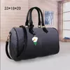 Fashion Classic Designer 33 cm großer Kapazität Allzweck Totentaschen Damen Herren Leder Leinwand tragen Gepäck Schultergurte Duffel Bag Messenger 40391