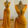 Yellow Mermaid Prom Dresses Deep V Neck Satin Sexy Dress Dress 2022 Cocktail Party Sweep Pociąg Formalna okazja Nosić C0413