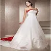 Vintage strapless A-lijn witte en rode jurken Chapel Train Satijnen trouwjurk met borduurwerk plus size bruidsjurken BES121