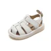 Sandalias de verano para bebés y niños, zapatos anticolisión para niños pequeños, sandalias de playa de fondo suave de cuero genuino para niños 220708