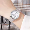 Роскошные женские часы Quartz Watch Women Women Корейская версия простая универсальная водонепроницаем