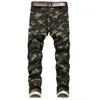 Män sträcker jeans armé grön tryckt denim casual byxor design camo personlighet stor storlek 220328