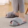 Nxy Slippers Women Slipper for Home Winter Autumn Faux Fur Warm Shoes Fashion Female Slides Black Pink Indoor Plush 220804