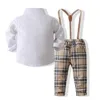 Ragazzi Fashion Gentleman Baby Style Set di abbigliamento Camicia a maniche lunghe bianca per bambini con pantaloni con bretelle Bowtie 2 pezzi Set Abiti per bambini Ragazzo