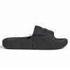 Designerplattform Adilette 22 Slides tofflor med strumpor Fashion Women Mens Sandaler Black Grey Magic Lime Desert Sand Enflame Orange