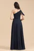 2022 Elegant Navy Blue Bridesmaid klänningar en linje en axel lång sommar bohemiska bröllopsartikestrafik klänningar kvinnor tillfälle kväll prom skräddarsydd bm3006