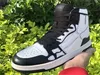 2023 Cushion OG Ultra Scarpe da corsa da uomo Designer Triple Bianco e nero Marrone Khaki Uomo Donna Sport Jogging Walking Escursionismo Sneakers Scarpe da ginnastica Taglia 38-45