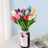 10pcs Tulip Flower Artificial White PU Touch real para decoración del hogar Tulipanes falsos Flores de látex Bouquet Wedding Garden Decoración 220804