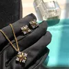 anello con pietre gioielli fatti a mano collana in oro con ciondolo con croce di diamanti braccialetto con fiori e diamanti designer Donna coppia orologio moda 279T