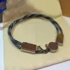 Bracelet réglable avec cordon de couleur lettre V, mode européenne et américaine, bracelet à breloques pour femmes, en acier inoxydable, electropla239j