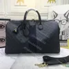 Designer Luxury Medium Carry On Duffel Bag i Beige Boston Unisex 547953 Resväskor Storlek: 44 * 27 * 24cm