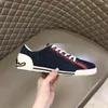 Print Stripe Designerskor Toppkvalitet Grå Vit ACE Broderade Herr Kvinnor Design Sneakers i äkta läder Lyx Casual Sko