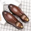 Chaussures pour hommes élégantes en cuir chaussures formelles élégant classique affaires mariage Social hommes chaussures habillées officiel Oxfords marron noir