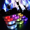 Cadeau de fête Bracelet de bracelets en silicone à changement de couleur LED avec 12 touches Télécommande de 200 mètres Bracelets lumineux clignotants pour clubs de fête Concerts Bal de promo