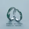 Pierścionki klastra Kreatywne piękne opady deszczu basho moda srebrna biżuteria piórka zielony liść otwierający parę sr622