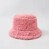 Chapeaux à larges bords Teddy Agneau Fausse Fourrure Chapeau Seau Épaissi Chaud Hiver Pour Femmes Casquette De Velours Lady Bob Panama En Plein Air En Peluche Pêcheur HatWide Pro