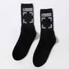 Fashion Luxury Cotton Offs Brand Socks Arrow Warning Line Straight Board Tide Sock High Quality Sports Long Tube Sweat Absorbing Breathable Stockings Uwrz