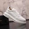 Britse ontwerper trouwjurkfeestschoenen niet-slip ademende gevulkaniseerde witte sport casual sneakers luchtkussen ronde teen zakelijke wandelwagen loafers w30