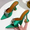 Luxe merkontwerp zomer satijnen schoen dames sandalen hakken feestglaasje bowknot rhinon crystal hiel groen zwarte zijden schoen g220525