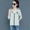 Kvinnans jackor 2022 Spring Autumn Fashion Short dragkedja Huven Långärmad sport Casual Jacket Thin Coat Kvinnlig trend 057