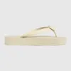 Sommardesign Kvinnors Chevron G-Thong Sandal Skor Strand Slip på Slides Lady Flip Flops Sandalias EU35-42