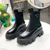 Осенняя зима Martin Boots Дизайнер Женщина Толстое соливое на молнии на 100% мягкая коровьская леди платформа повседневная обувь кожа мода высокая топ женщин