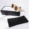 Mode Sonnenbrille Designer Sonnenbrille für Mann Frau Vollrahmen Männer Frauen adumbrale Brille Klassische einfache schwarze Farbe 82636661