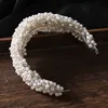 Korony ślubne Zespoły do ​​włosów Kobiety Zespół Koreański Bride Tiara Dziewczyna Perły Korona Opaski Ślubne Tiaras Headpieces Urodziny Party Tiaras Biżuteria Akcesoria