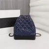 Высококачественная новая сеть ромба блуждая на плече Chanellybag's Casual в стиле уличного стиля, кожаная кожаная сумка с большим рюкзаком