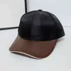 Boll Caps Designers Hats Herr Mens Luxurys Womens Bucket Leather Sun Hat Women Patchwork Beanies Beanie For Men Baseball Cap med Lette4876247
