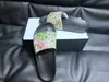 2021 Pantoufles Plate-forme Designer Caoutchouc Slides Sandal Floral Brocade Mode Hommes Gear Bas Flip Flops Rayé Femmes Sandales avec boîte