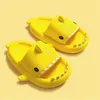 Eva Shark Sandals Детские тапочки летняя домашняя мебель скользкую детские детские не скользкие мягкие пляжные слайды