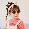 Çocuklar spor partisi UV koruma reçine lensleri moda yeni bebek güneş gözlüğü