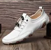 Scarpe da uomo Dress per uomini casual uomini sneaker in pelle genuina estate scarpe traspiranti scarpe da guida alla moda plus size 46 appartamenti bianchi