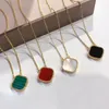 Jóias altas clássicas 925 PRIAÇÃO STERLING Colar pingente de trevo de quatro folhas 18K Gold Plated Luct Luck AGate Shell Colares de petróleo Presente de casamento com caixa