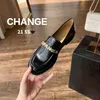 Dress Shoes Xiaoxiangfeng Lefu Dames Spring en herfst 2022 Nieuwe dikke hakbodem veelzijdige letterketen Casual Small 220808