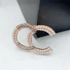 2022 Pearl brooch advanced design hollow-out letter clothing accessories retro temperament brooch pin